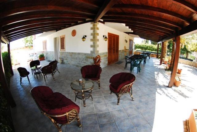 Sunrise Bed & Breakfast Lascari Exterior photo